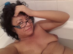 cocufieuse-du-73-nue-pour-baiser