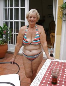 cougar-salope-pour-rdv-sexy-dans-le-45-apres-midi