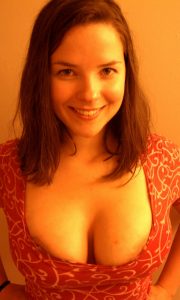 plan-baise-dans-le-16-avec-femme-nue-en-photo