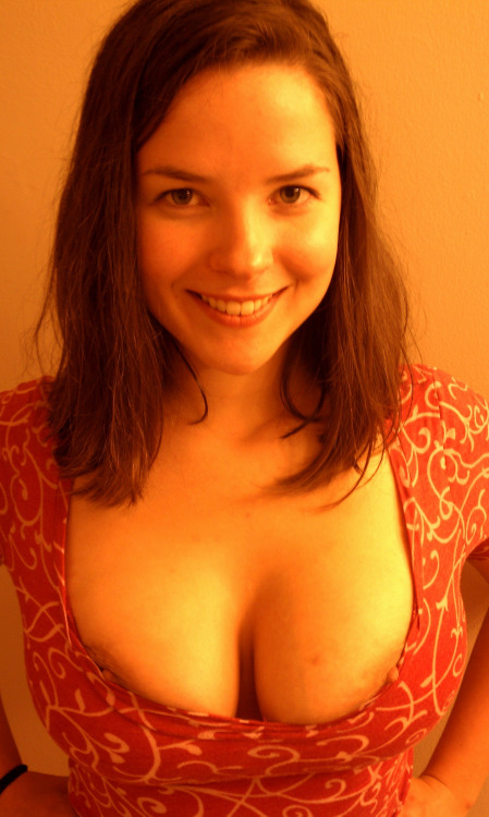 plan-baise-dans-le-16-avec-femme-nue-en-photo