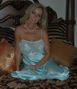 sexe-de-femme-a-lecher-sur-le-75