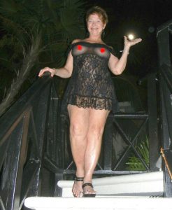 Femme mature du 87 exhibe nude