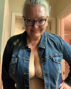 Maman délaissée du 92 cherche amant