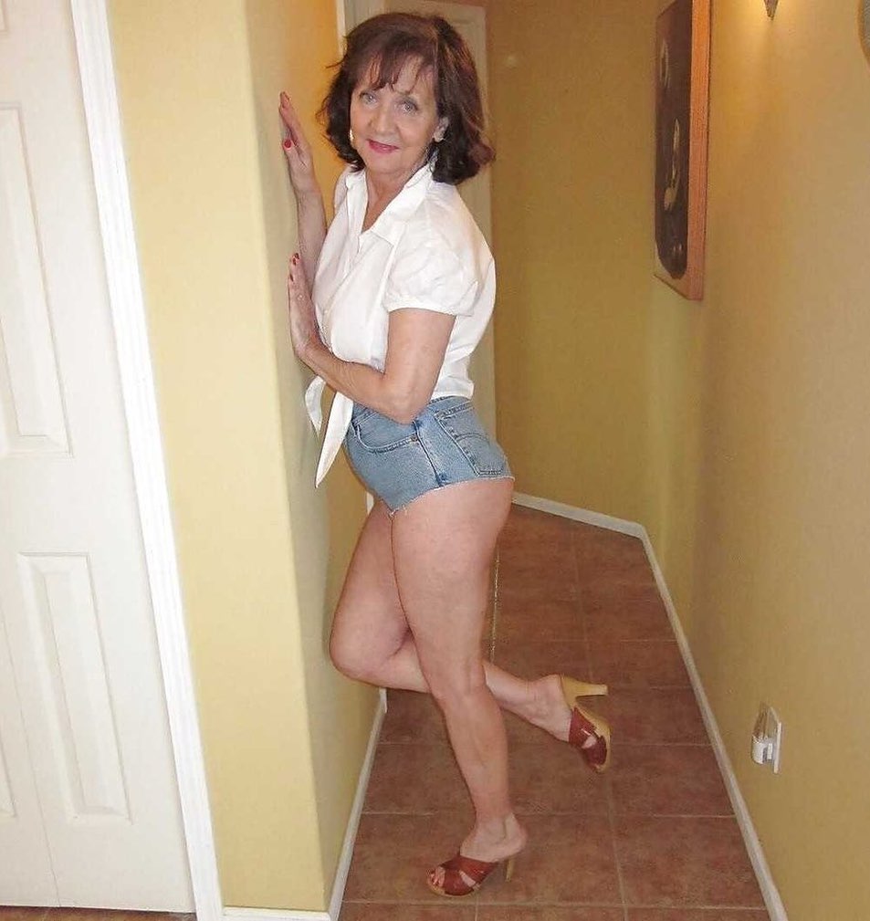Mature nympho du 60 cherche jeune homme