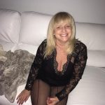 Mature salope du 24 partage nude