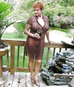 Mature salope du 38 partage nude