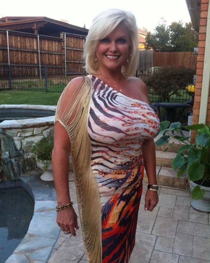 Mature salope du 86 partage nude