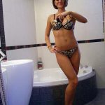 Mature salope du 92 partage nude