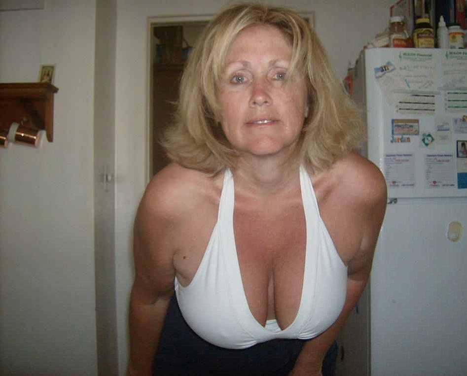 Nude et baise avec milf sexy du 26