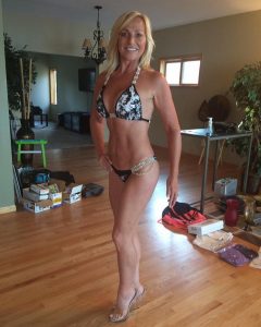 Nude photo cougar chaude du 09