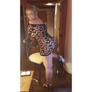 Maman délaissée du 95 cherche amant