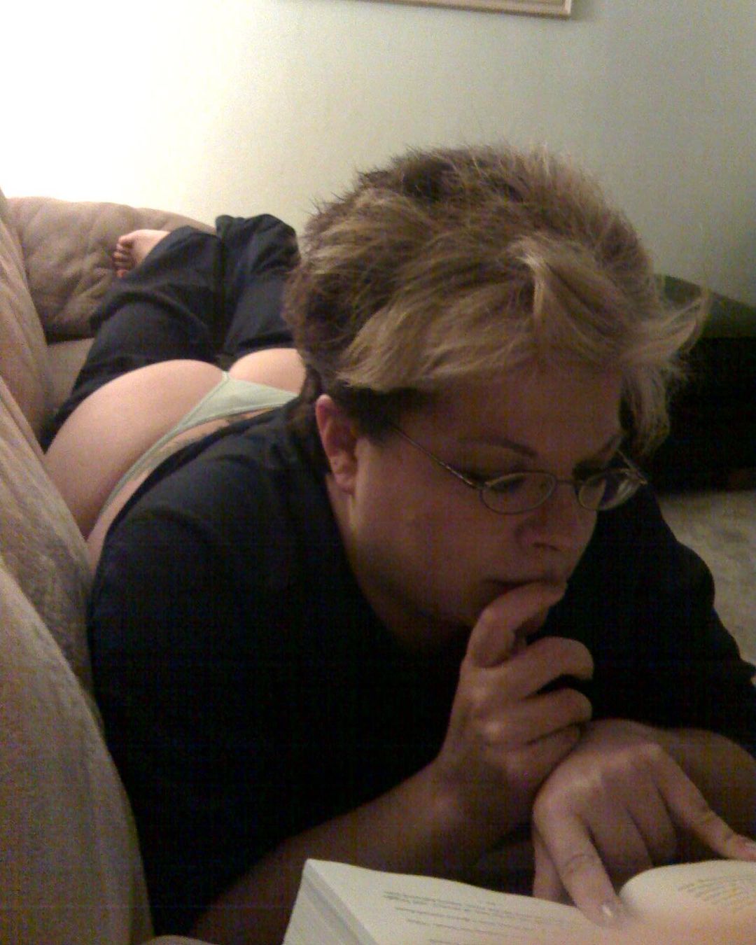 Mature nympho du 72 cherche jeune homme