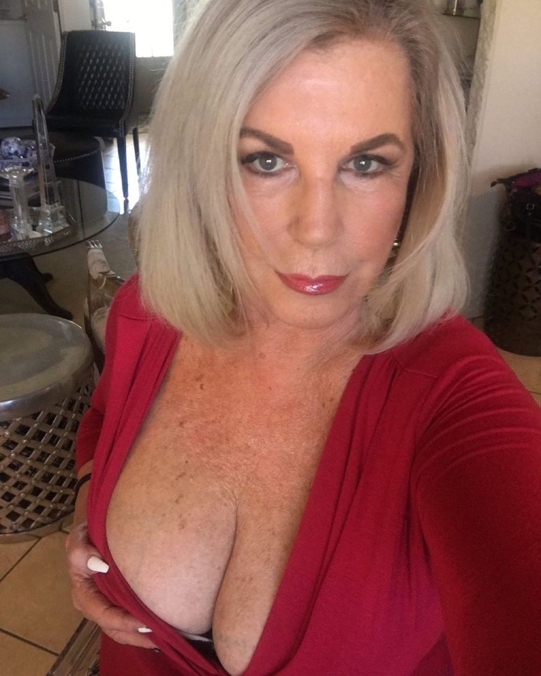 Mature salope du 08 partage nude