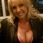 Milf divorcée du 27 cherche jeune amant