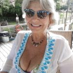 Milf divorcée du 50 cherche jeune amant