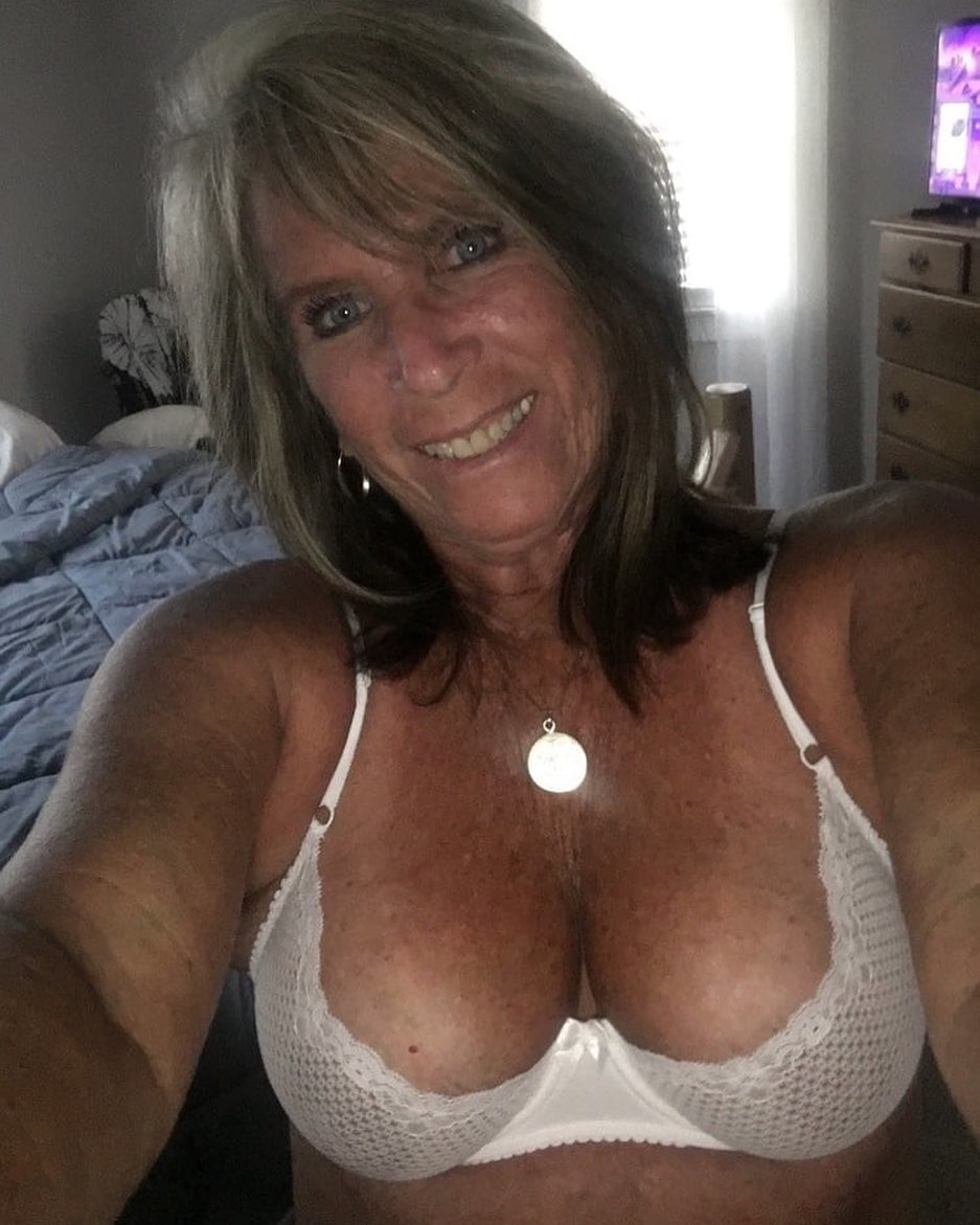Rendez vous sur le 66 avec mature sexy